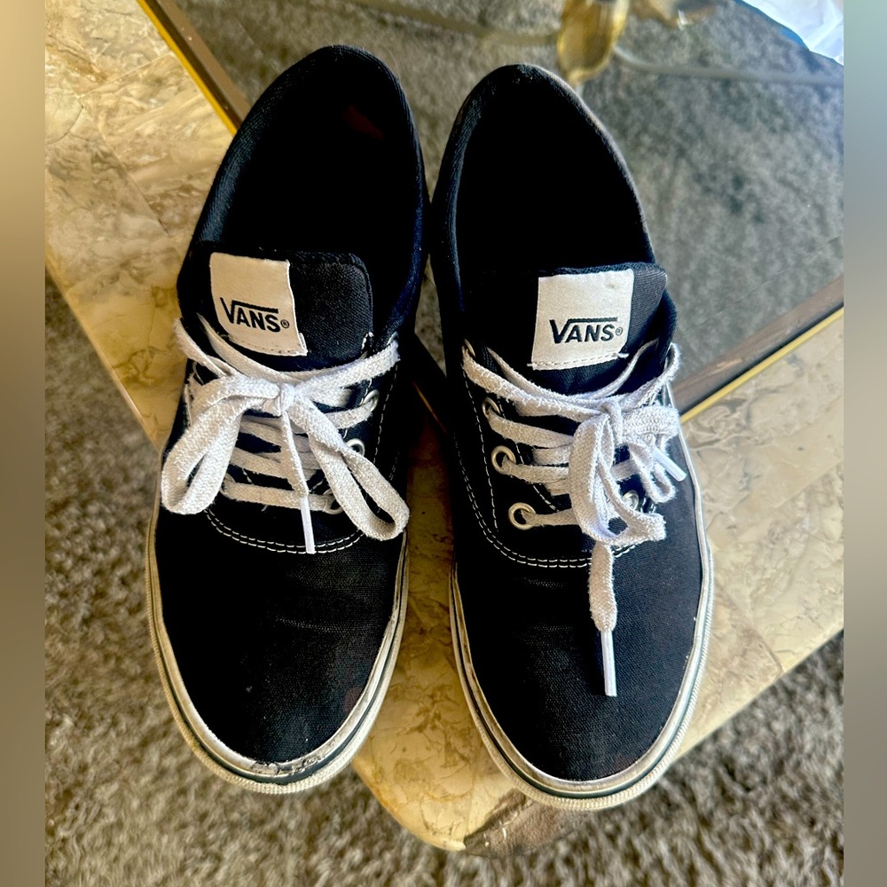 Size 8 vans